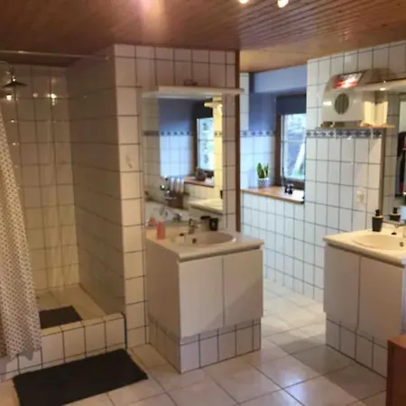 F1 3 - Cour-toise Accommodatie bij particulieren *