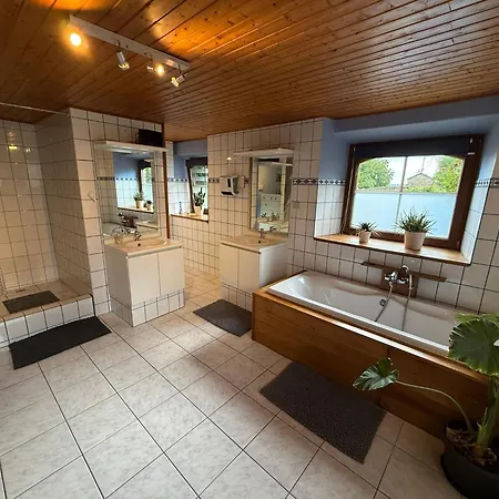 Privat bolig F1 3 - Cour-toise *